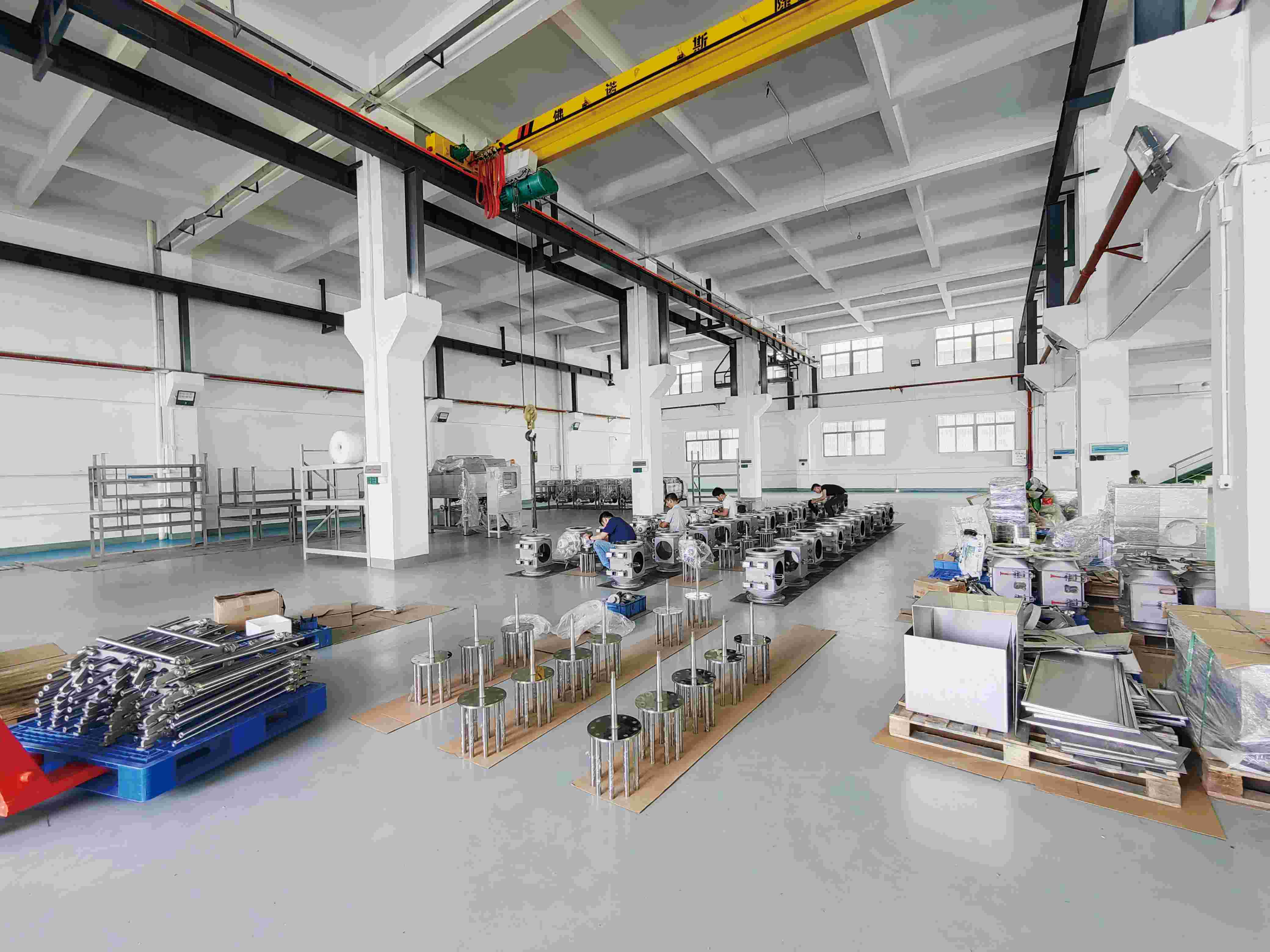 ম্যানুয়াল বনাম স্বয়ংক্রিয় আয়রন অপসারণ সরঞ্জাম: সুবিধা এবং পার্থক্য